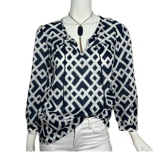 Vineyard Vines Navy Blue/White Trellis Print‎ Top - S